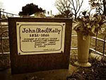 Red Kelly's grave in Avenel Cemetery